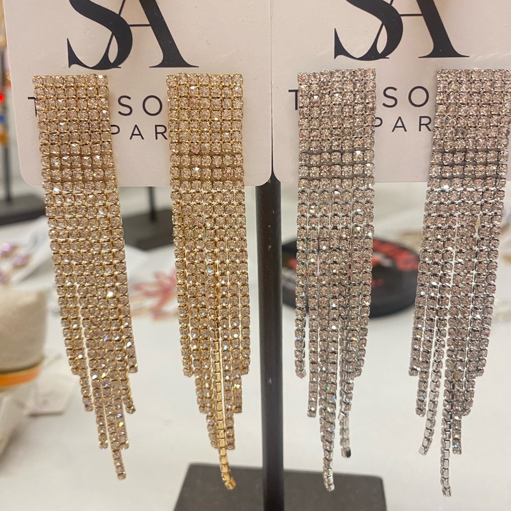 NWT Rhinestone Linear Earrings. Available in gold & silver.